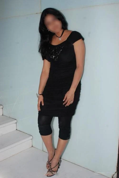 Call Girls Ashoka Garden